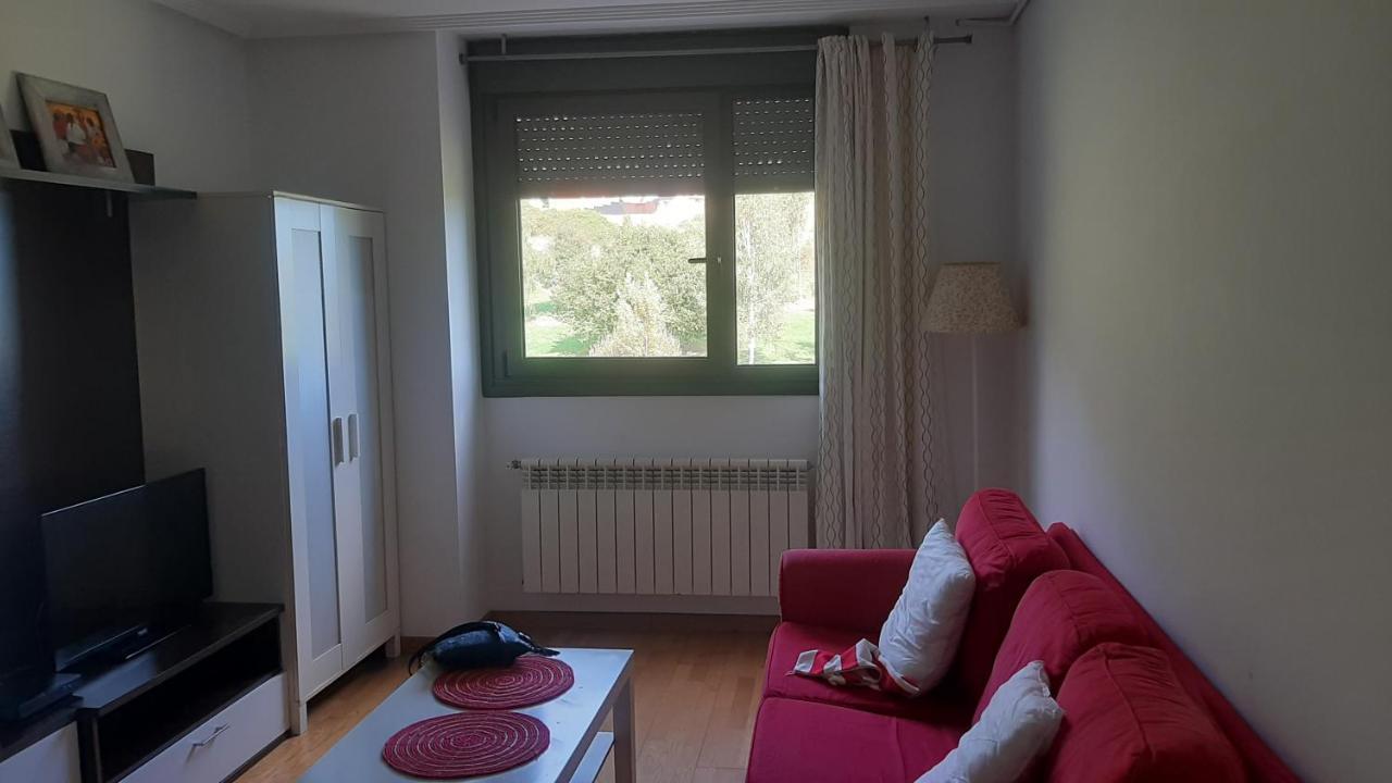 Torre De La Fuente Aprtovistas Piscina Parking Apartment Овиедо Екстериор снимка