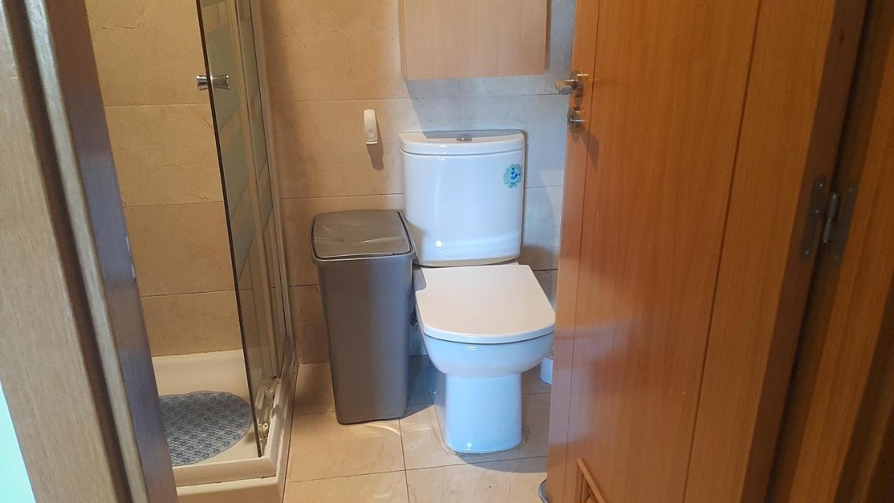 Torre De La Fuente Aprtovistas Piscina Parking Apartment Овиедо Екстериор снимка