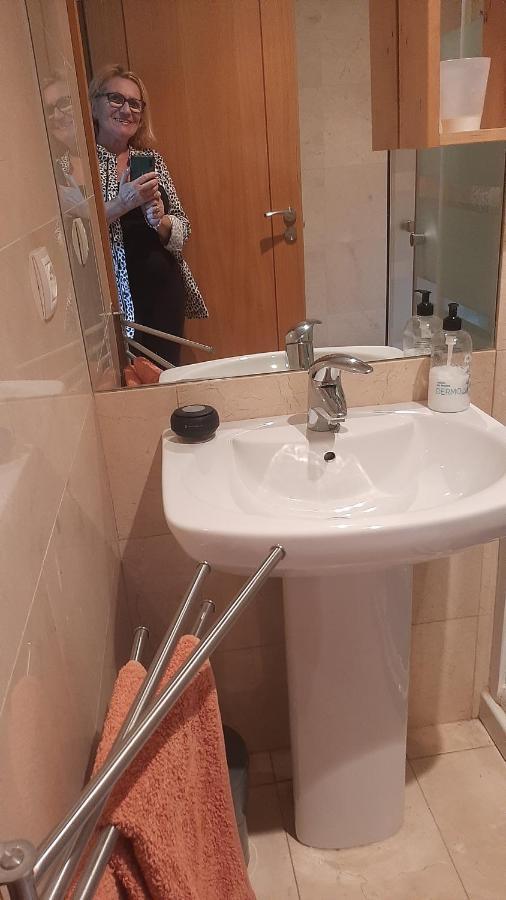 Torre De La Fuente Aprtovistas Piscina Parking Apartment Овиедо Екстериор снимка
