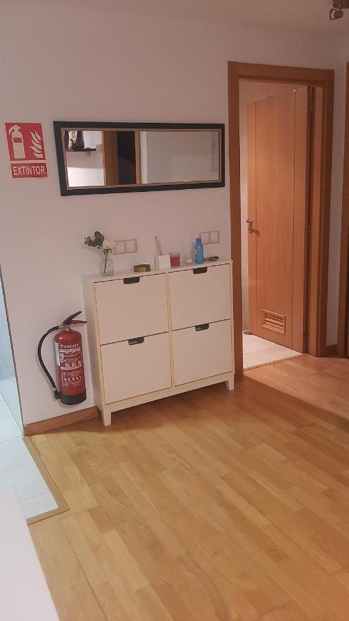 Torre De La Fuente Aprtovistas Piscina Parking Apartment Овиедо Екстериор снимка