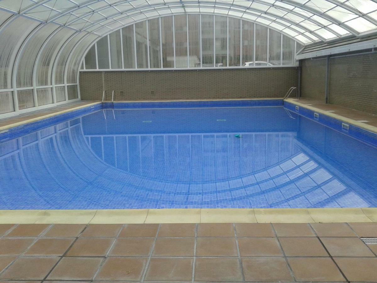 Torre De La Fuente Aprtovistas Piscina Parking Apartment Овиедо Екстериор снимка